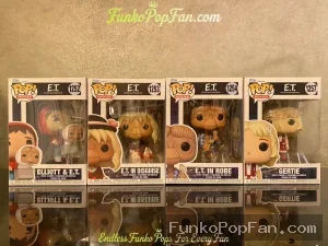 Bundle Funko Pop! E.T. Elliott & E.T. #1252 / E.T. in Disguise #1253 / E.T. in Robe #1254 / Gertie #1257 Vinyl Figure Bobblehead Vaulted Collectible With Protector Funko Pop Figure