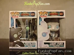 Movies How to Train Your Dragon #686 Toothless / Light Fury #687 Vinyl Figure Bobblehead Vaulted Collectible With Protector Funko Pop Figure