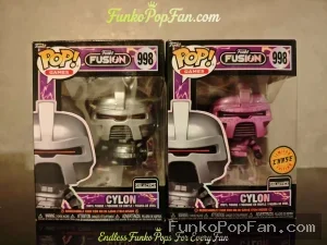Bundle Funko Pop! Fusion Games #998 Cylon (Silver Common + Pink Chase) Vinyl Figure Bobblehead Vaulted Collectible With Protector Funko Pop Figure