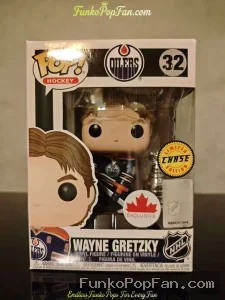 Hockey Oilers #32 Wayne Gretzky (Chase) Vinyl Figure Bobblehead Vaulted Collectible With Protector Funko Pop Figure