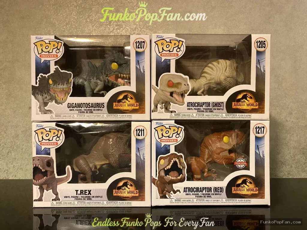 Bundle Funko Pop! Jurassic World Giganotosaurus #1207 / Atrocraptor (Ghost) #1205 / T-Rex #1211 / Atrocraptor (Red) #1217 Vinyl Figure Bobblehead Vaulted Collectible With Protector Funko Pop Figure